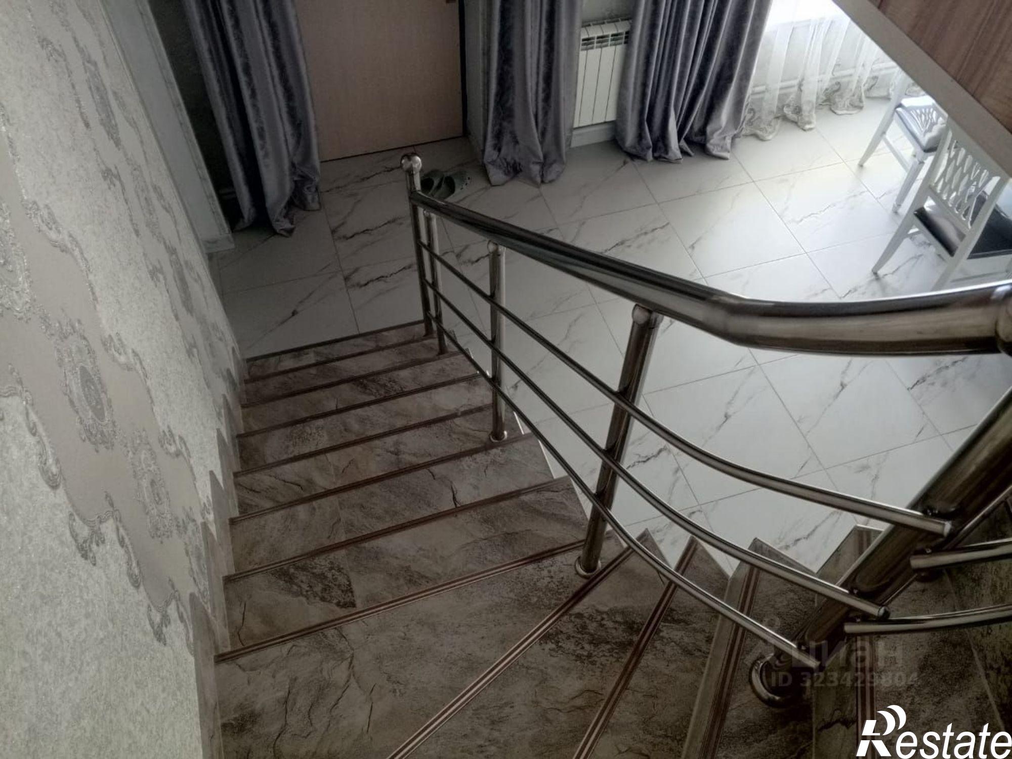 Купить дачу, дом, коттедж за 12 500 000 рублей на СТ Ветеран 4-я улица, 33